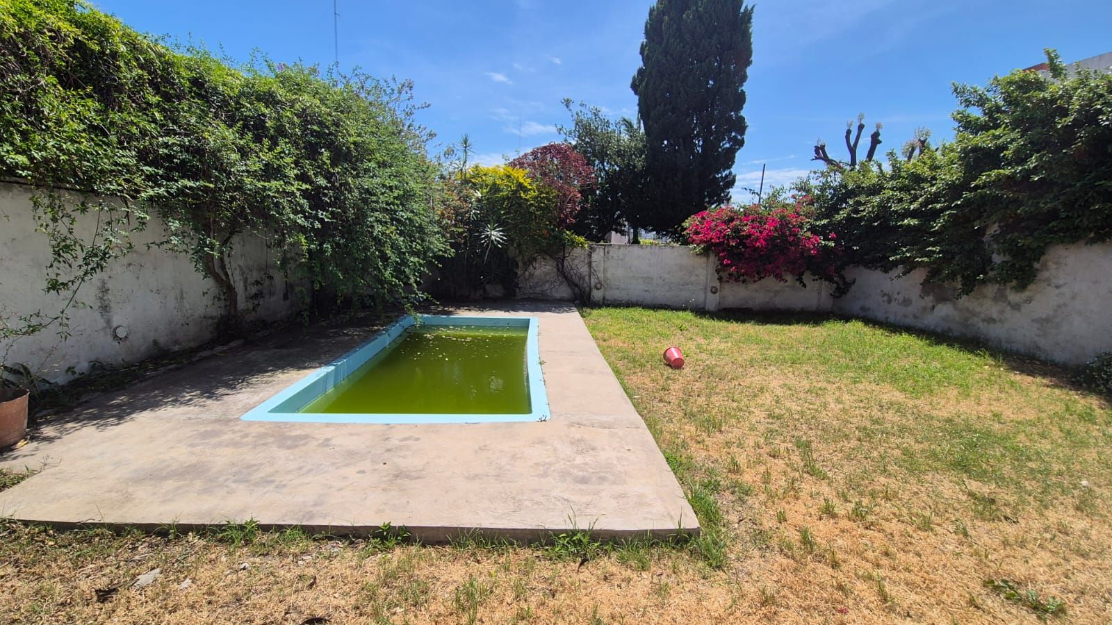 Imagen de la propiedad CASA CENTRICA DOS PLANTAS EN VENTA 